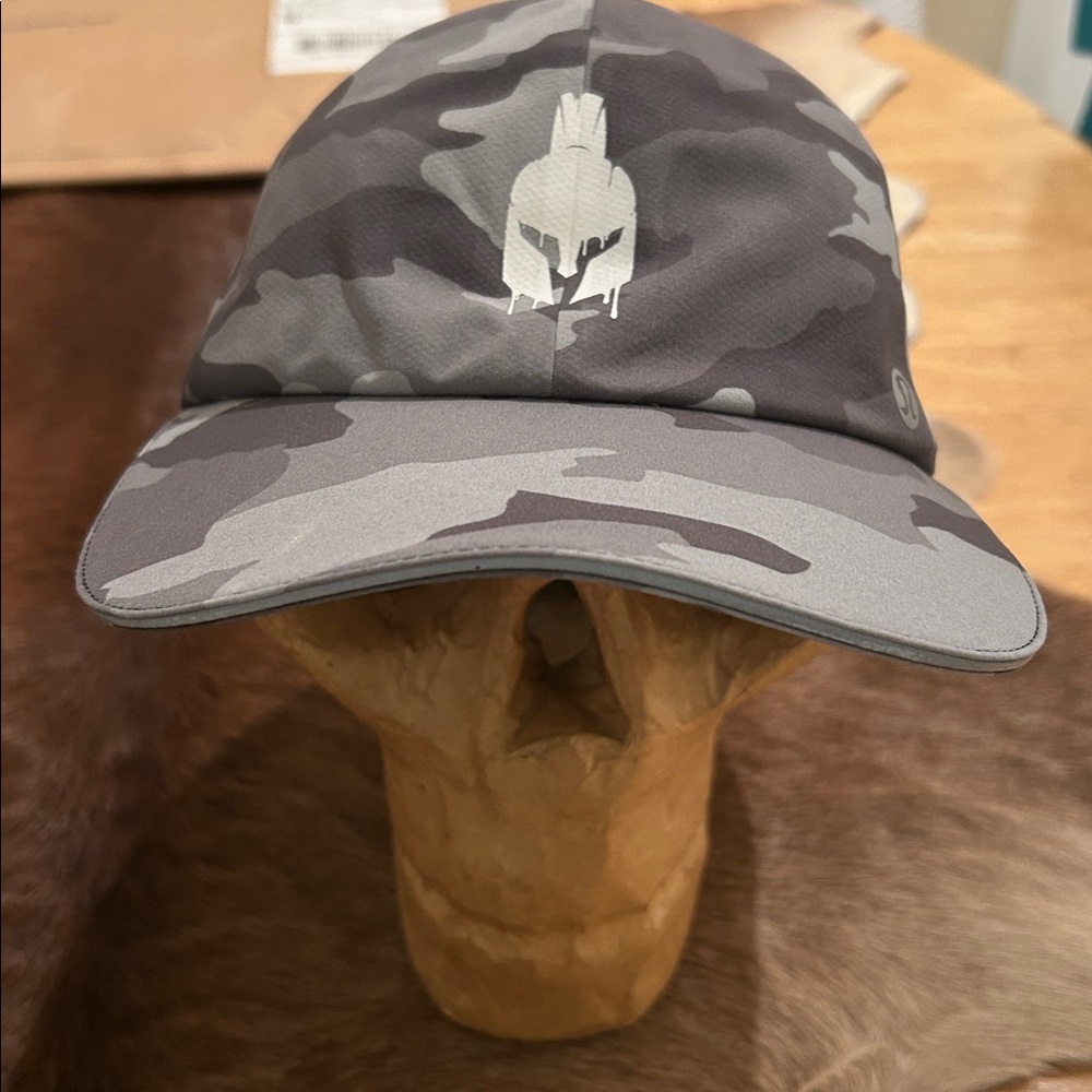 Nwt lululemon Fast & Free hat